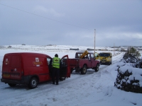  .. but ended up having to tow the postie a few miles as his clutch had died and the AA van couldn't tow him in the snow...
